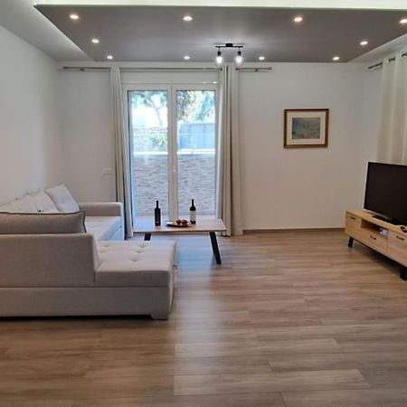Anemonis Apartment Nafplio Ngoại thất bức ảnh