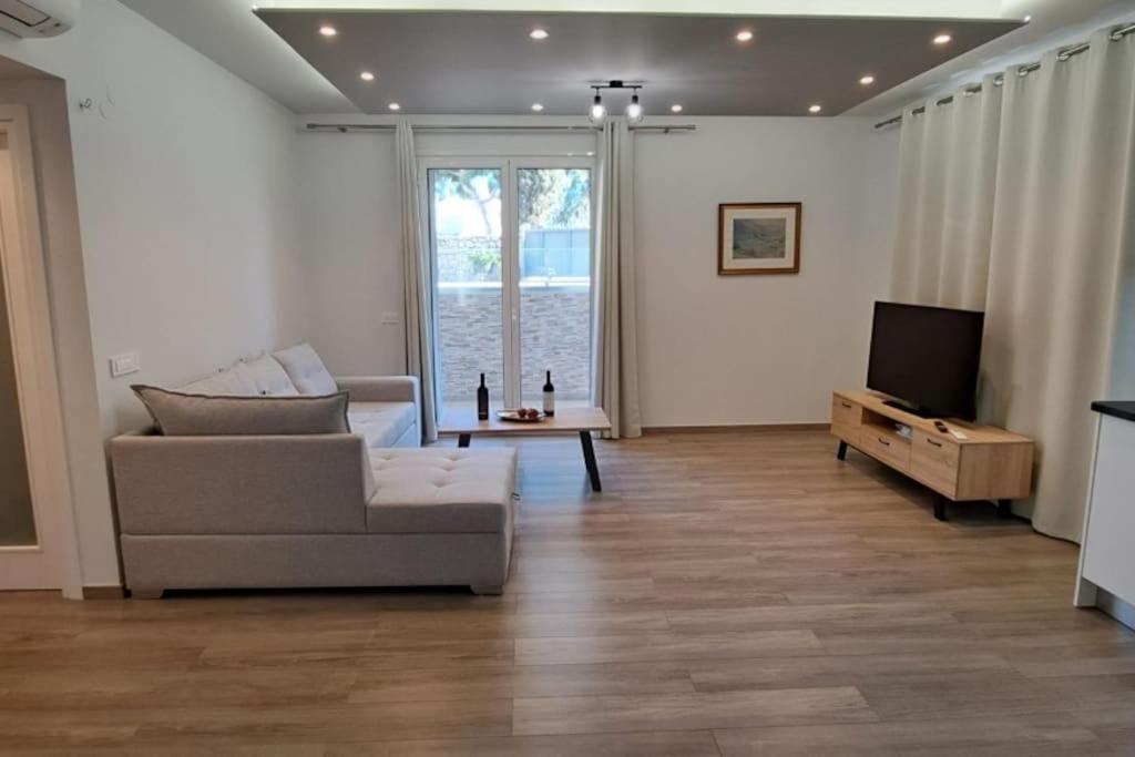 Anemonis Apartment Nafplio Ngoại thất bức ảnh